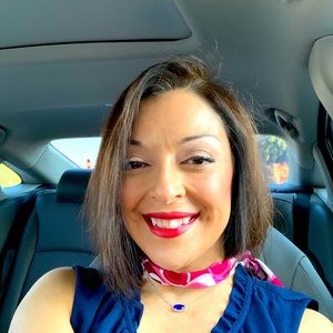 Meet your Posher, Ella